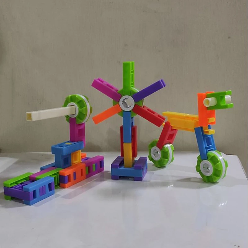 Plastikinių Žaislų Spalvinga H & Rašte Formos Dėlionė 